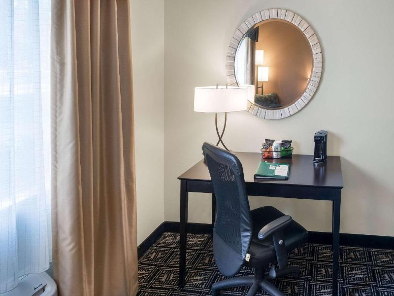 Quality Inn Suites image