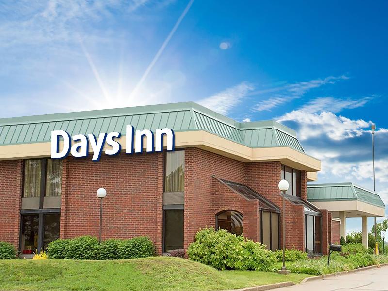 Days Inn by Wyndham Rolla image