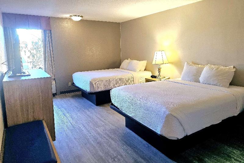 Days Inn by Wyndham Rolla image