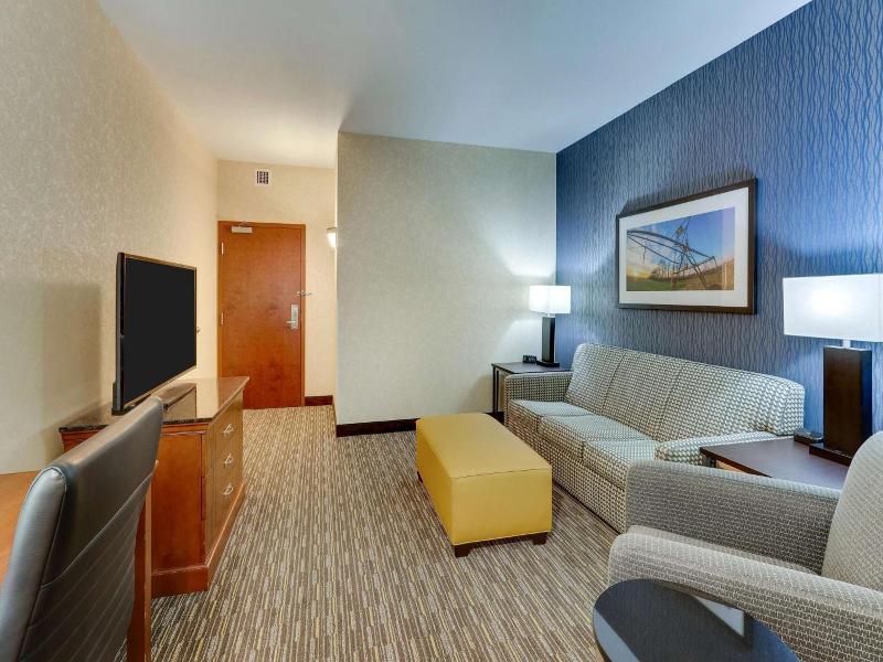 Drury Inn Suites Sikeston image