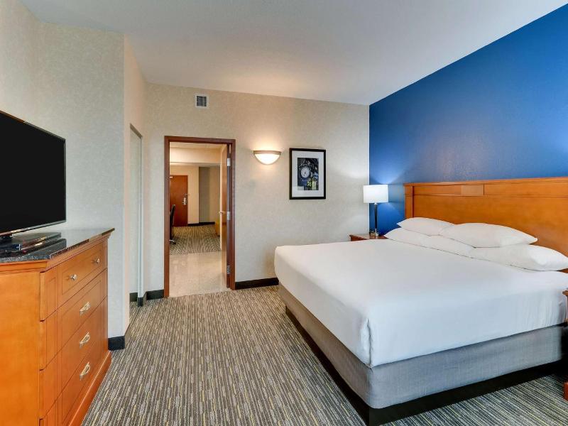 Drury Inn Suites Sikeston image