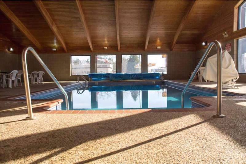 Boarders Inn And Suites Wautoma image