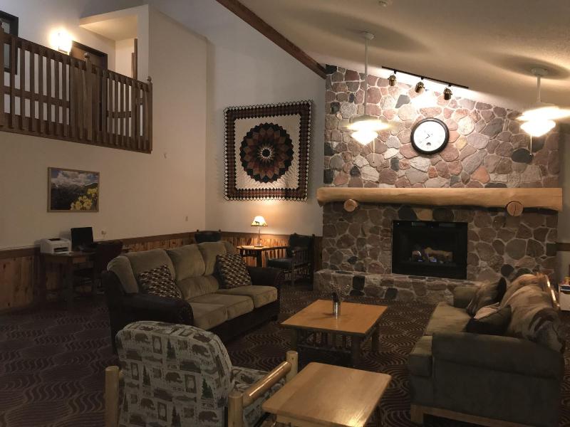 Boarders Inn And Suites Wautoma image
