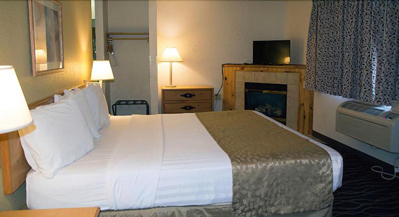 Boarders Inn And Suites Wautoma image