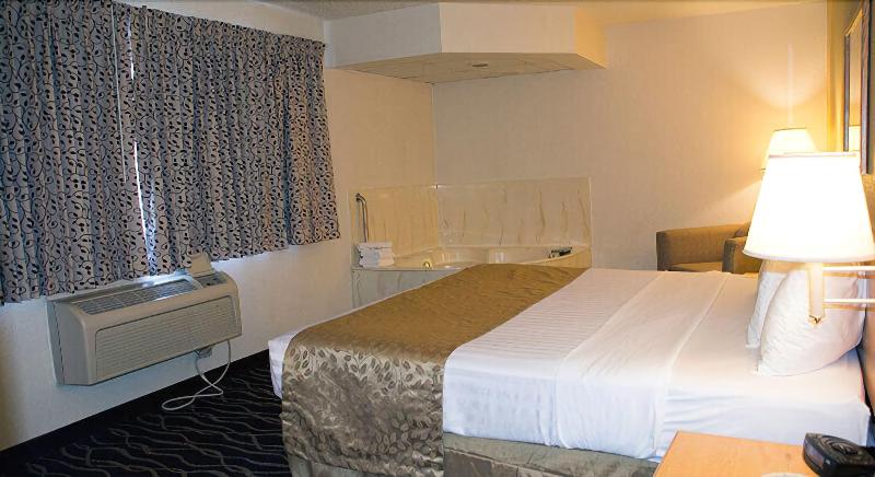 Boarders Inn And Suites Wautoma image