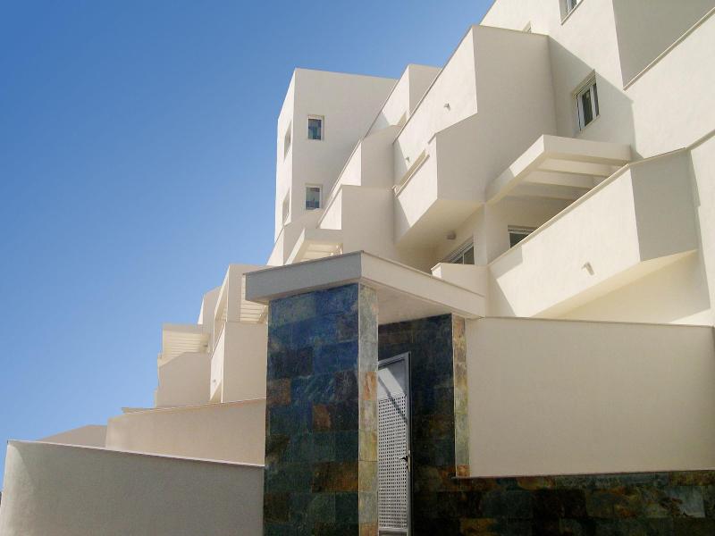 Apartamentos Doña Carmen image