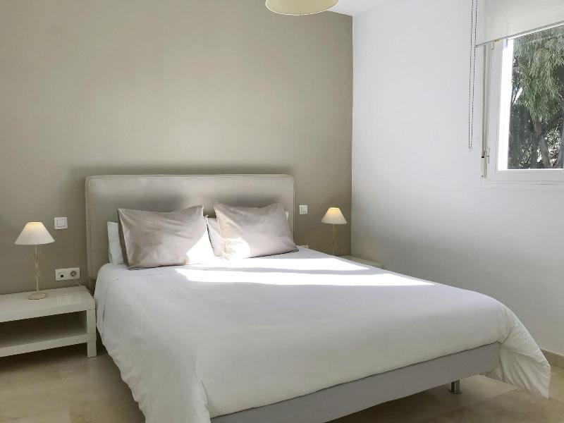 Apartamentos Doña Carmen image