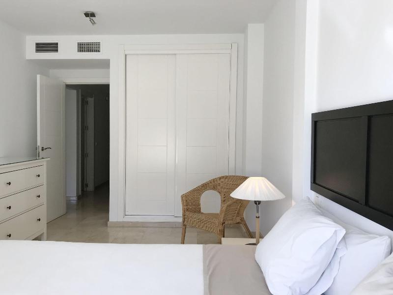 Apartamentos Doña Carmen image