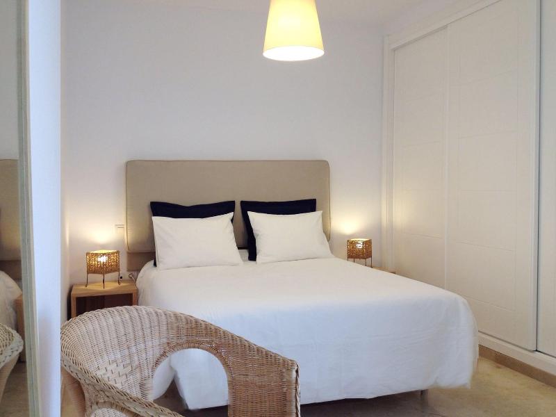 Apartamentos Doña Carmen image