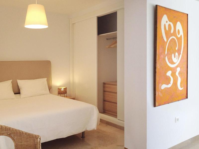 Apartamentos Doña Carmen image