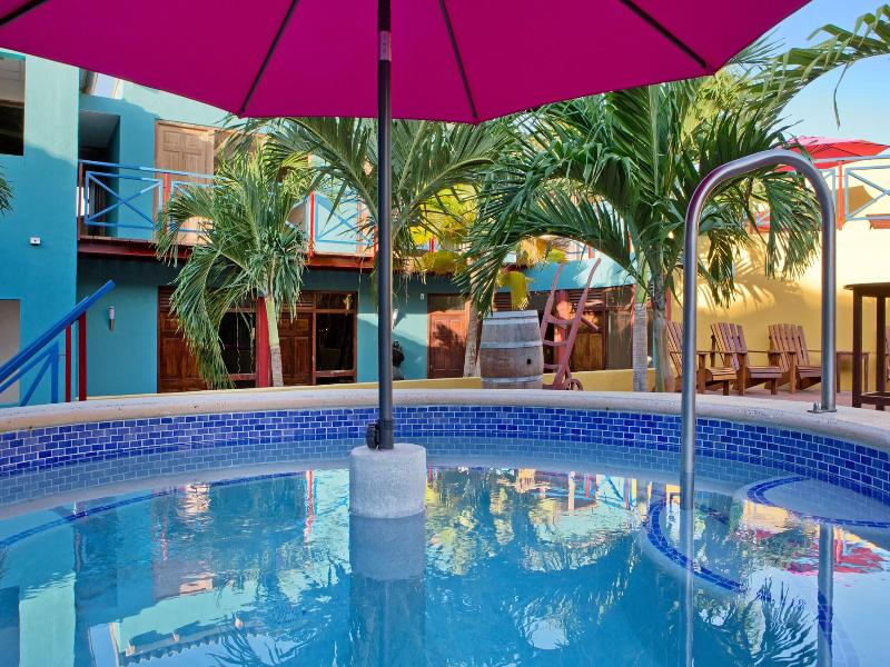 The Ritz Hostel image