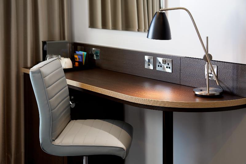 Premier Inn London City (Old Street) - Image 10