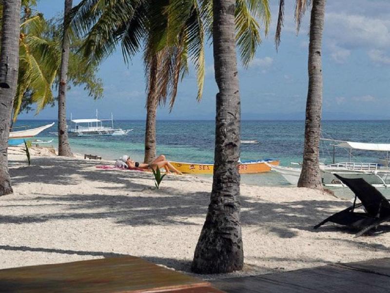 Angelina Beach Hotel image