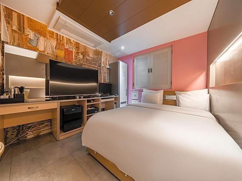 Goodstay Grand Motel Chuncheon image