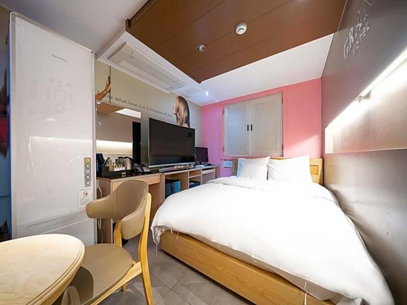 Goodstay Grand Motel Chuncheon image