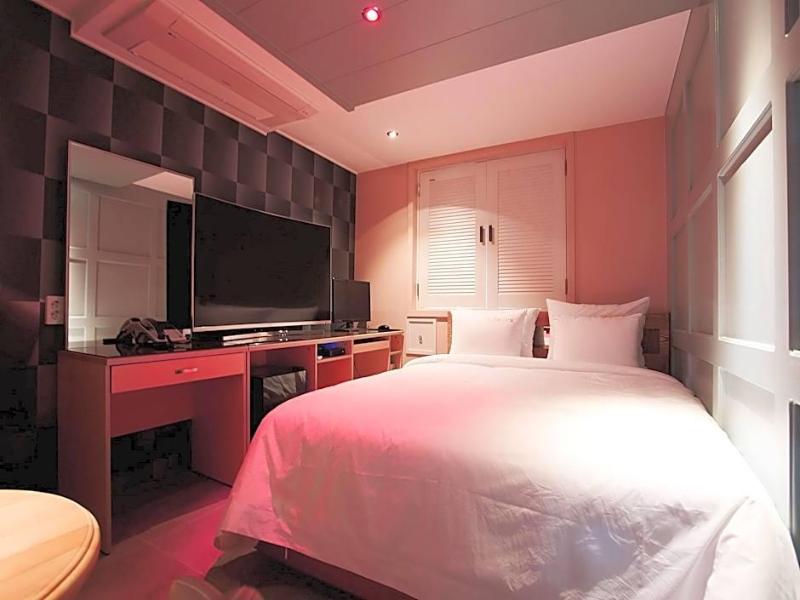 Goodstay Grand Motel Chuncheon image
