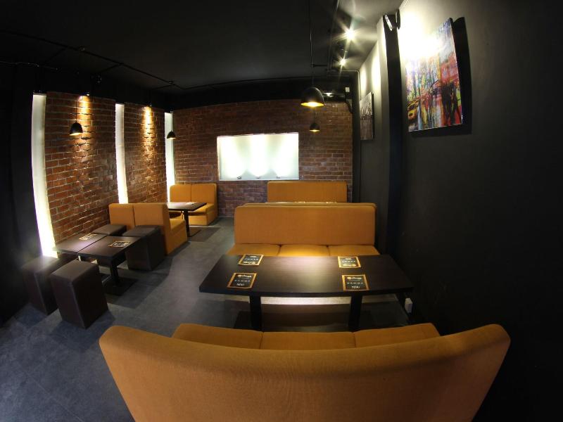 Richmond Hotel And Suites image