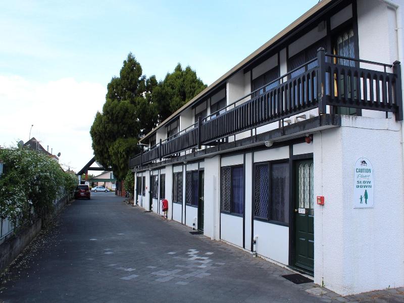 Grosvenor Motor Inn