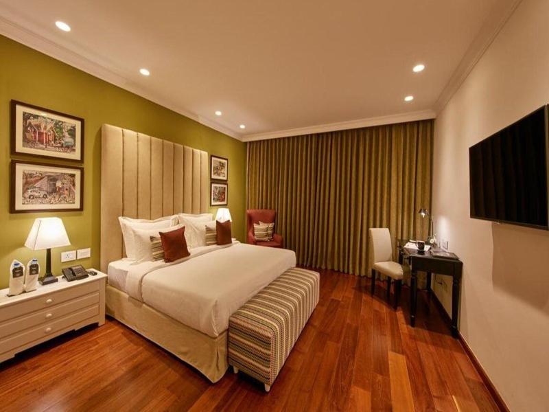 The Waverly Hotel Residences image