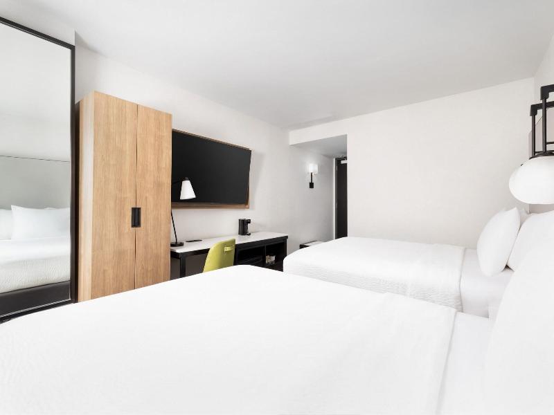 Fairfield Inn Suites New York Manhattan Times Squa image