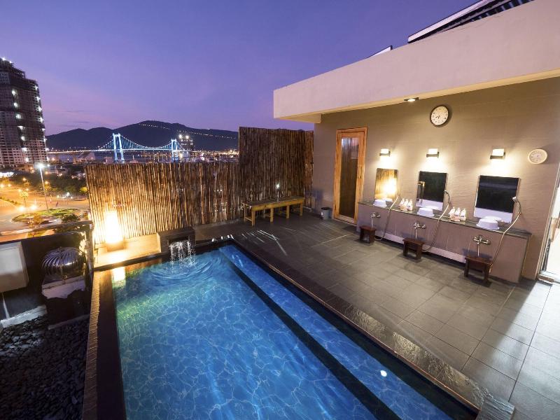 Azumaya Hotel Da Nang image