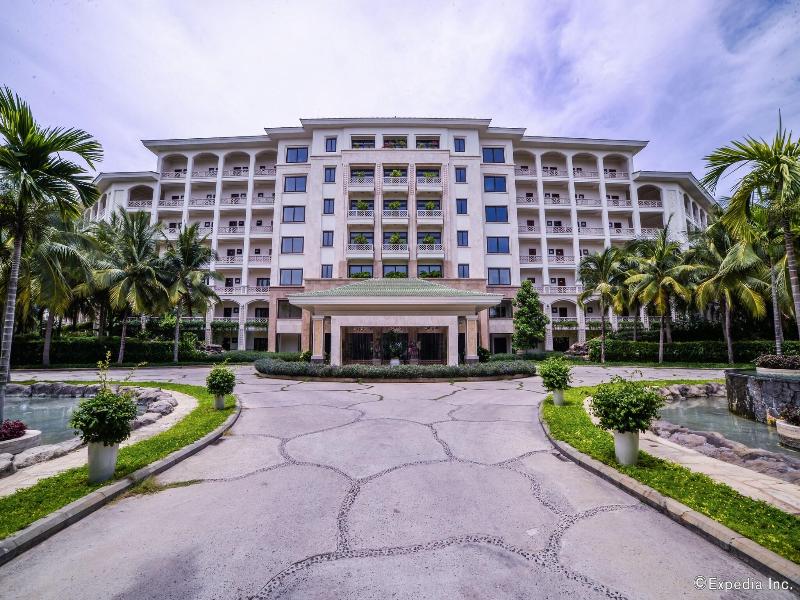 Olalani Resort & Condotel image