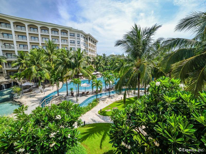 Olalani Resort & Condotel image