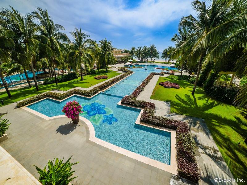 Olalani Resort & Condotel image