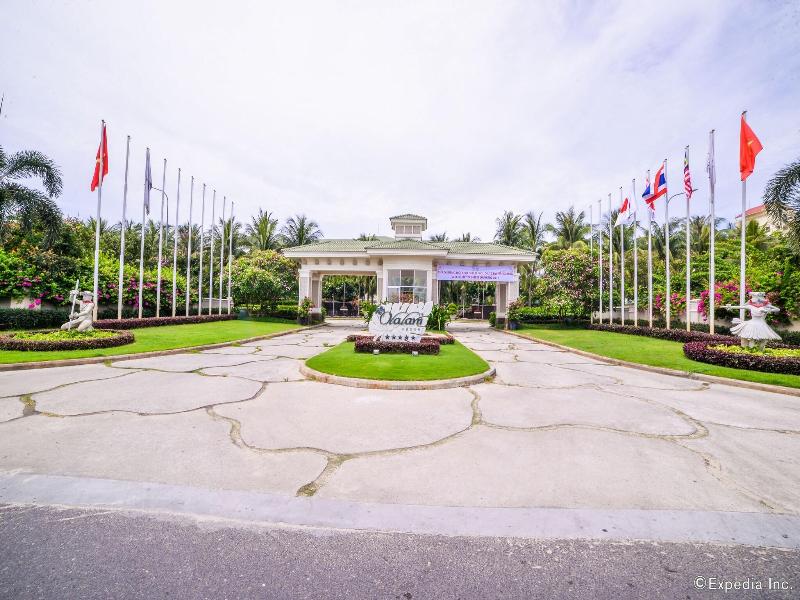 Olalani Resort & Condotel image