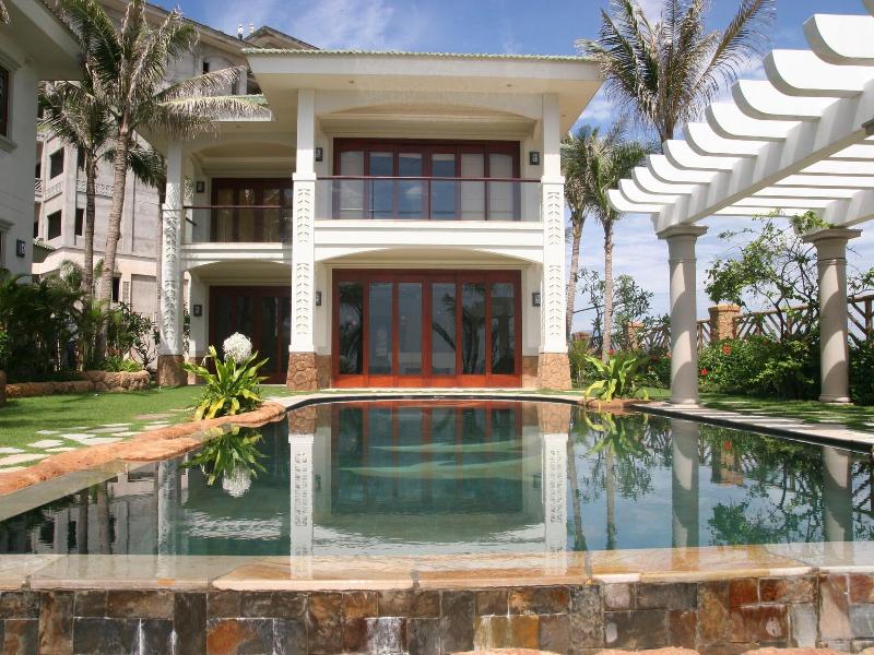 Olalani Resort & Condotel image