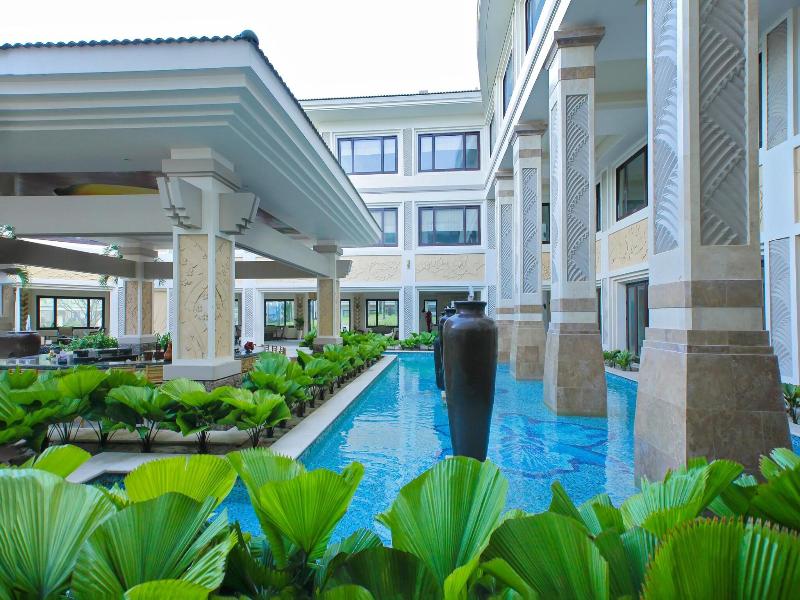 Olalani Resort & Condotel image
