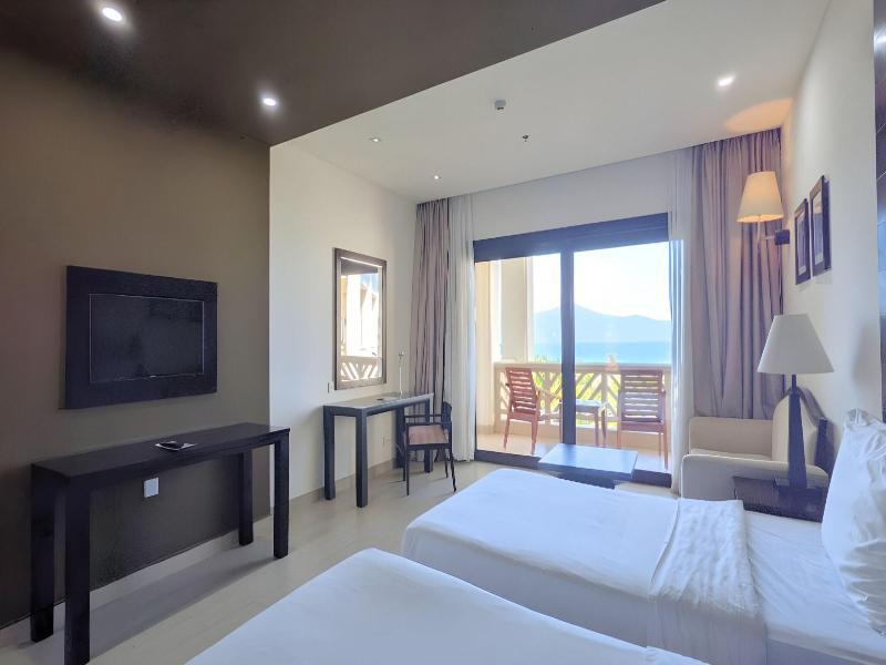 Olalani Resort & Condotel image