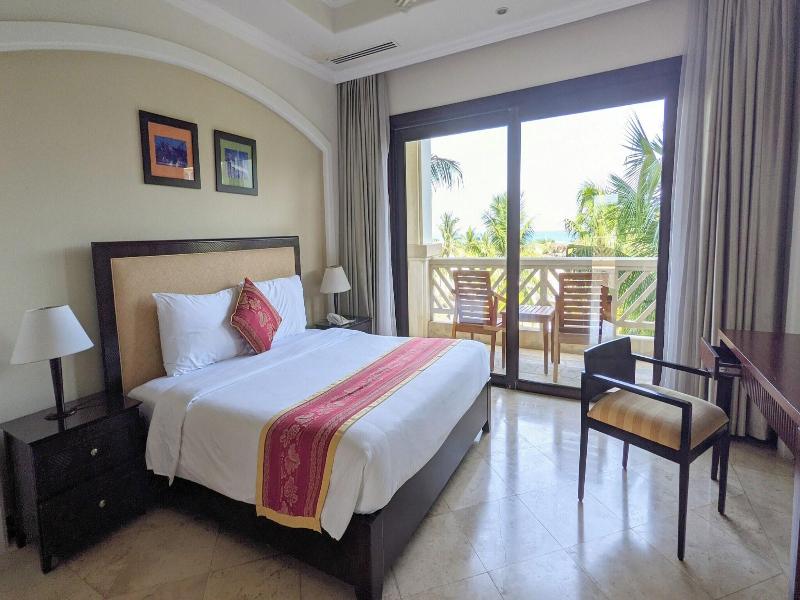 Olalani Resort & Condotel image
