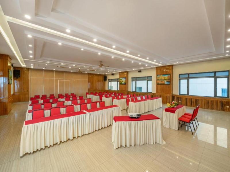 Lunar Hotel Da Nang image