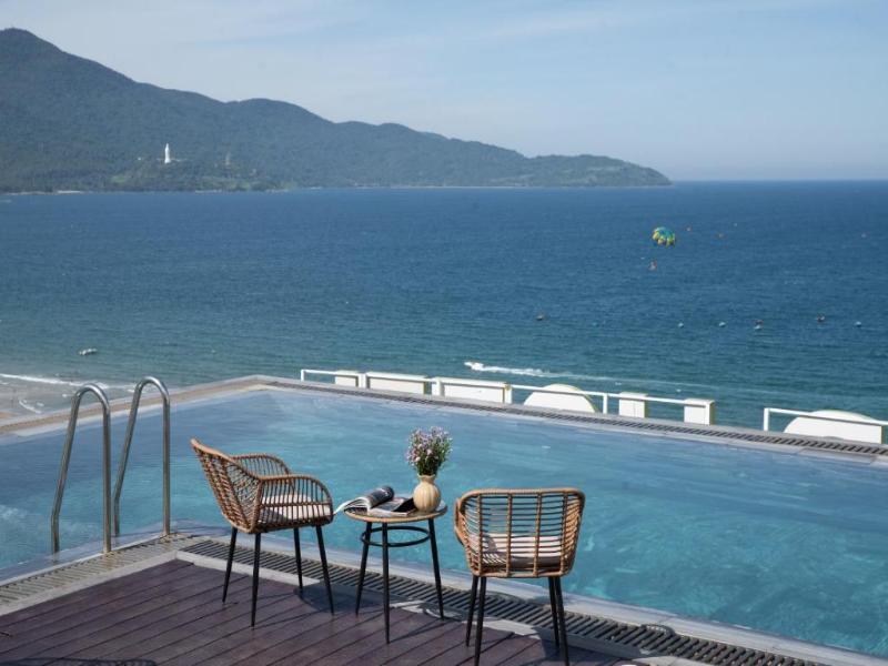 Lunar Hotel Da Nang image