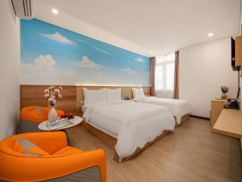 Lunar Hotel Da Nang image