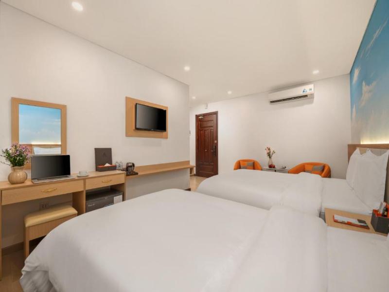 Lunar Hotel Da Nang image