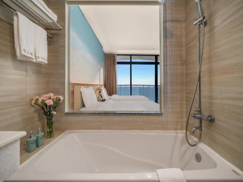 Lunar Hotel Da Nang image