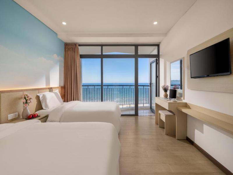 Lunar Hotel Da Nang image