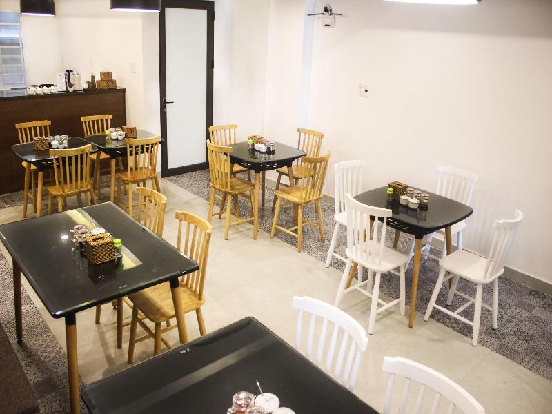 Robin Hotel Danang image