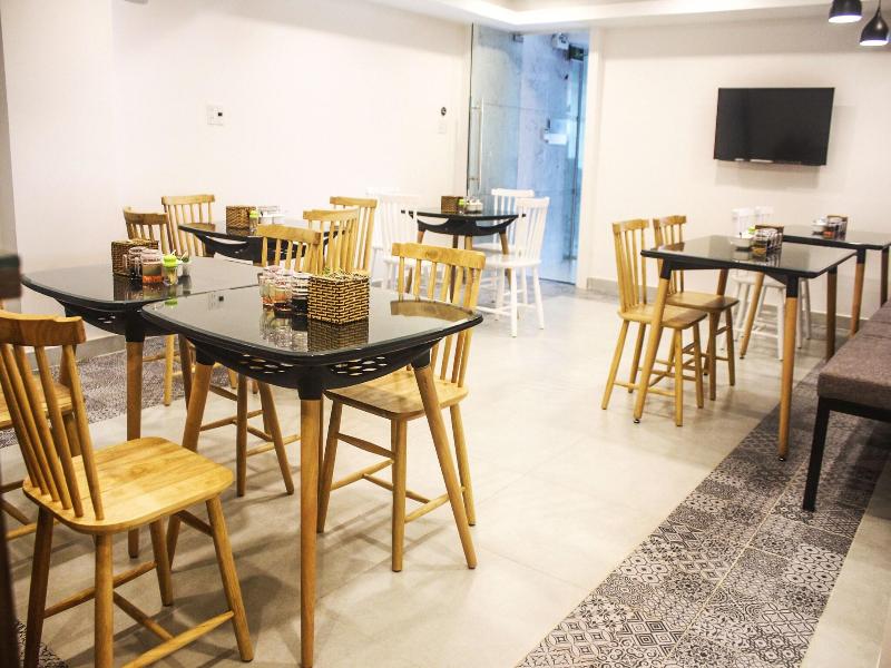 Robin Hotel Danang image