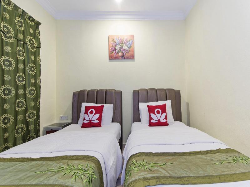 LOT 33 Boutique Hotel