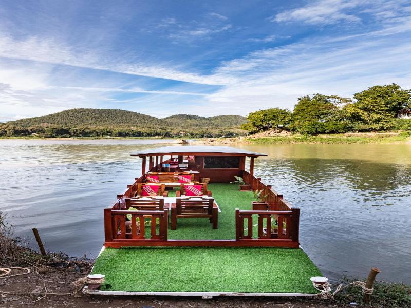 Mekong Riverview Hotel image