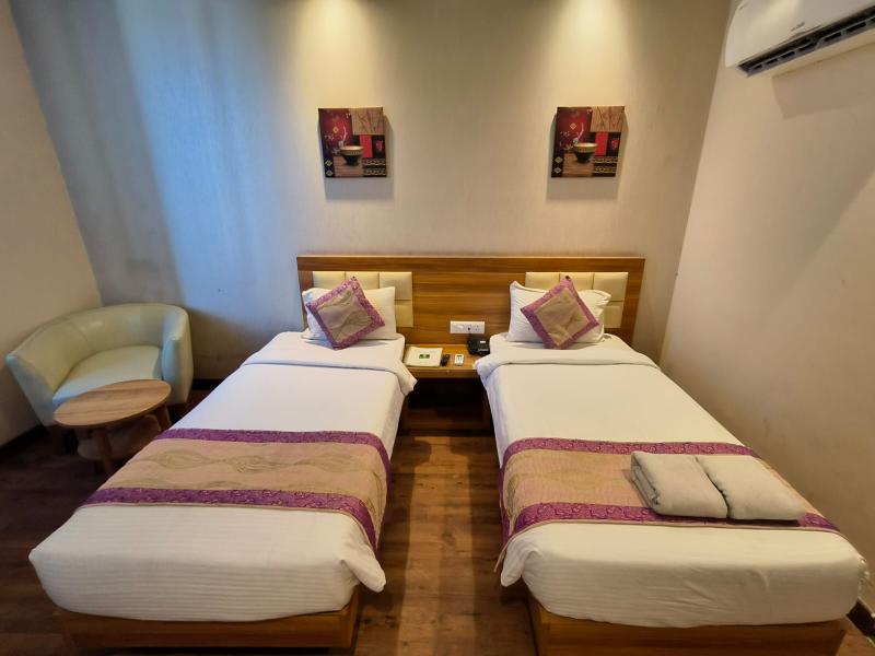 Le Roi Haridwar Hotel image