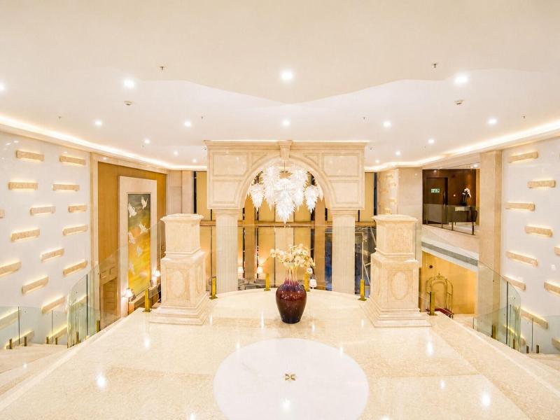 Shakun Hotels And Resort Pure Vegetarian Hotel image