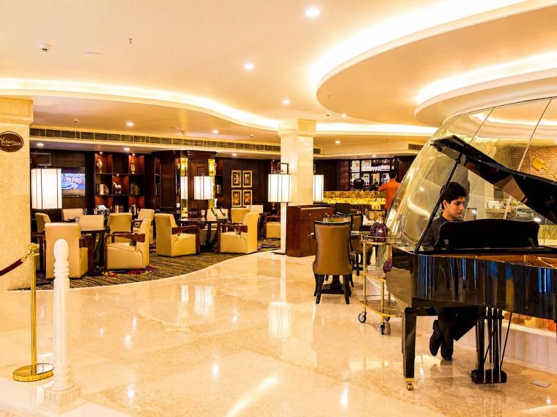 Shakun Hotels And Resort Pure Vegetarian Hotel image