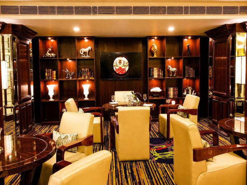 Shakun Hotels And Resort Pure Vegetarian Hotel image