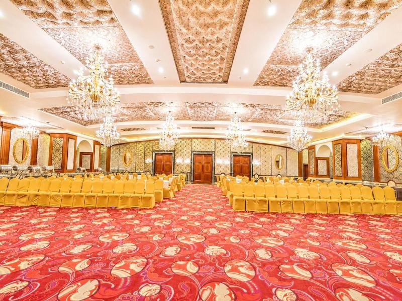 Shakun Hotels And Resort Pure Vegetarian Hotel image