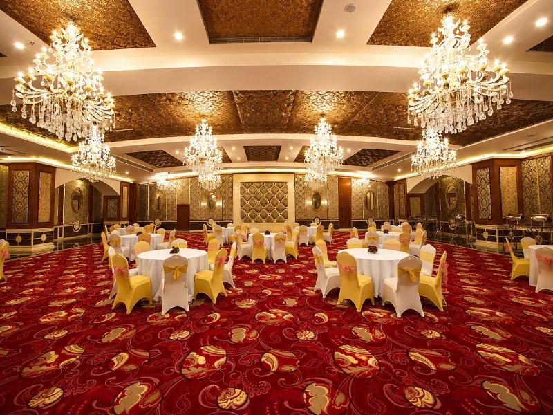 Shakun Hotels And Resort Pure Vegetarian Hotel image