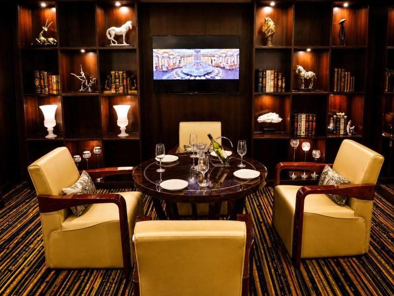 Shakun Hotels And Resort Pure Vegetarian Hotel image
